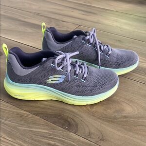 Skechers Women's Vaporfoam size 7.5